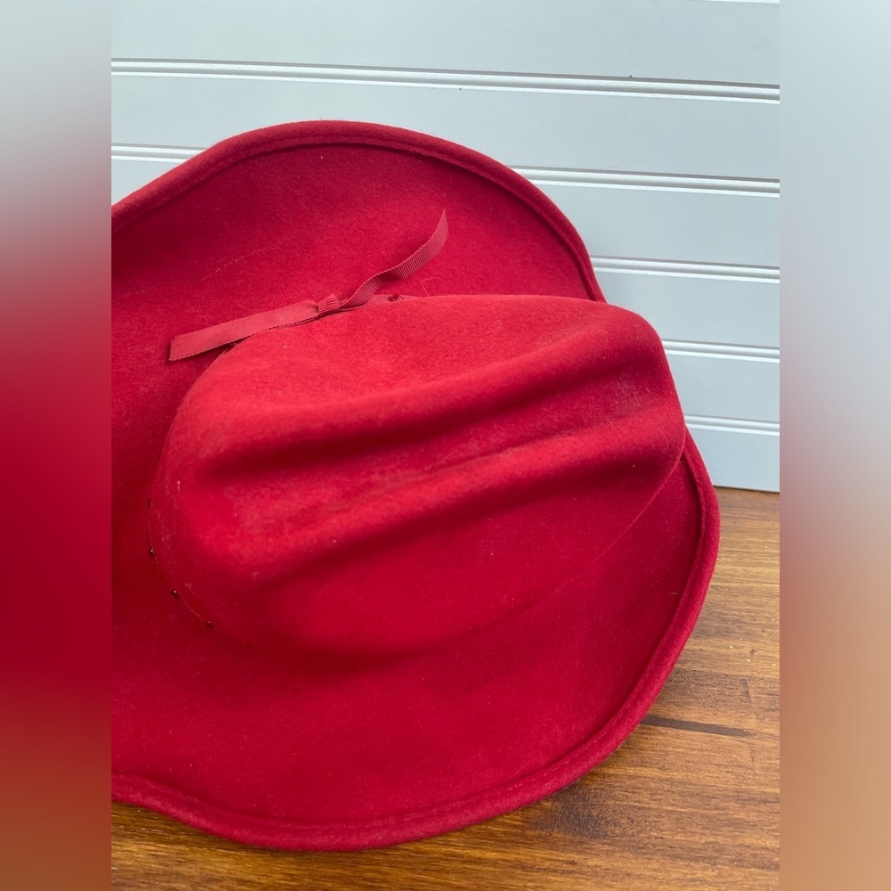 Red Hot Society Red 100% Wool Bejeweled Cowboy Hat with a Bow Women’s EUC - Picture 4 of 8